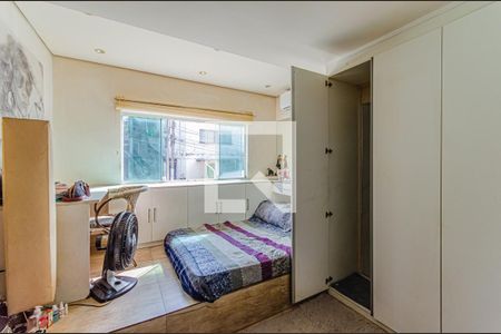 Casa à venda com 300m², 4 quartos e 4 vagasSuíte 3