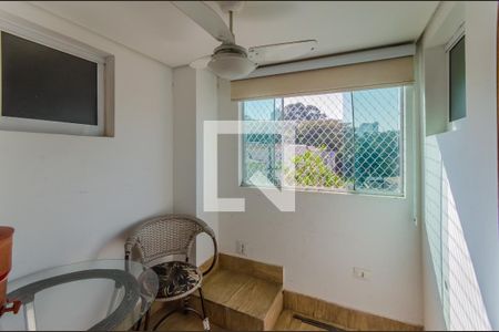 Suíte 1 de casa à venda com 4 quartos, 300m² em Vila Mariana, São Paulo