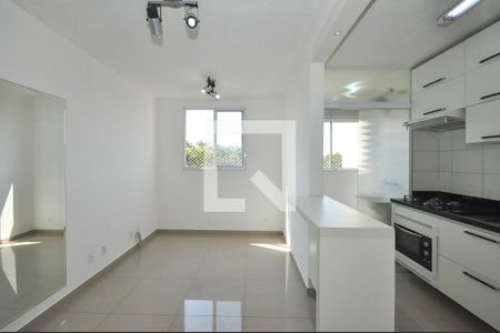 Sala de apartamento à venda com 2 quartos, 42m² em Pirajussara, São Paulo