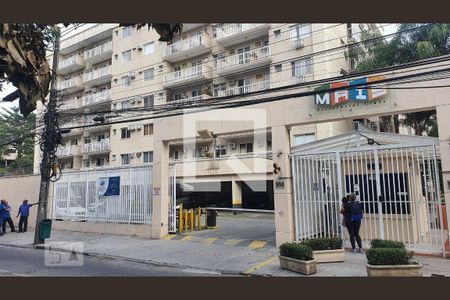 Apartamento à venda com 59m², 2 quartos e 1 vaga Apartamento à venda com 59m², 2 quartos e 1 vagaFachada