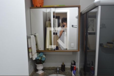 Apartamento à venda com 59m², 2 quartos e 1 vaga Apartamento à venda com 59m², 2 quartos e 1 vagaBanheiro