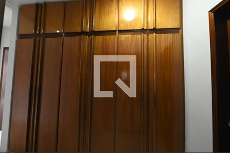 Casa para alugar com 300m², 4 quartos e 7 vagasCorredor