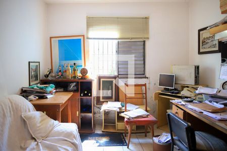 Casa à venda com 350m², 4 quartos e 2 vagas Casa à venda com 350m², 4 quartos e 2 vagasquarto1