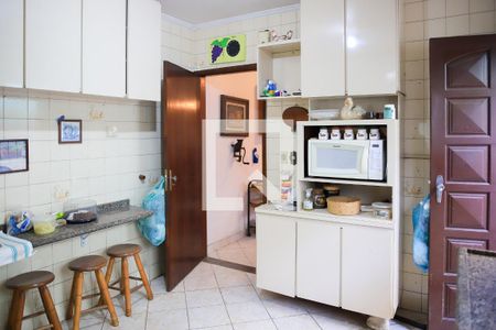 Casa à venda com 350m², 4 quartos e 2 vagas Casa à venda com 350m², 4 quartos e 2 vagasCozinha