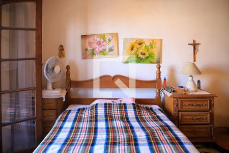 Casa à venda com 350m², 4 quartos e 2 vagas Casa à venda com 350m², 4 quartos e 2 vagasquarto 2