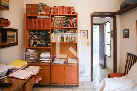 Casa à venda com 350m², 4 quartos e 2 vagas Casa à venda com 350m², 4 quartos e 2 vagasquarto1