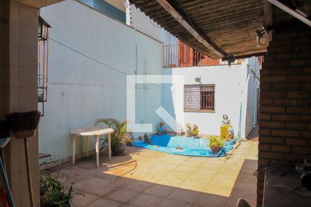 Casa à venda com 350m², 4 quartos e 2 vagas Casa à venda com 350m², 4 quartos e 2 vagasQuintal