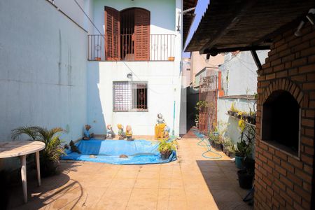 Casa à venda com 350m², 4 quartos e 2 vagas Casa à venda com 350m², 4 quartos e 2 vagasQuintal