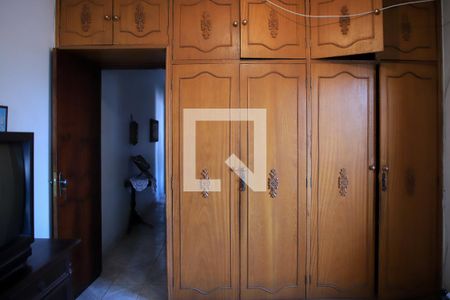 Casa à venda com 350m², 4 quartos e 2 vagas Casa à venda com 350m², 4 quartos e 2 vagasquarto5