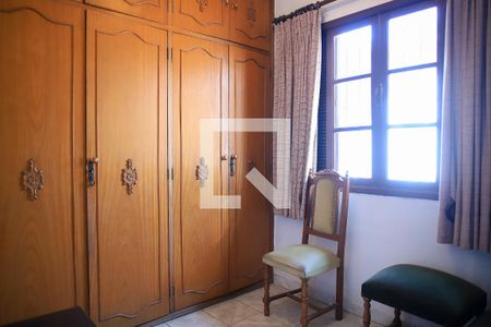 Casa à venda com 350m², 4 quartos e 2 vagas Casa à venda com 350m², 4 quartos e 2 vagasquarto3