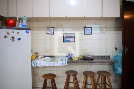 Casa à venda com 350m², 4 quartos e 2 vagas Casa à venda com 350m², 4 quartos e 2 vagasCozinha