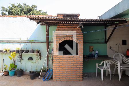 Casa à venda com 350m², 4 quartos e 2 vagas Casa à venda com 350m², 4 quartos e 2 vagasQuintal