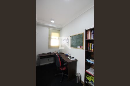 Apartamento à venda com 107m², 3 quartos e 2 vagasEscritório