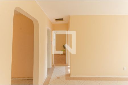 Corredor de casa para alugar com 3 quartos, 70m² em Cavalhada, Porto Alegre