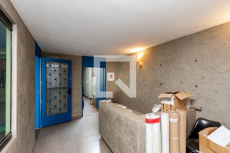 Casa à venda com 200m², 5 quartos e 3 vagas Casa à venda com 200m², 5 quartos e 3 vagasHall de Entrada