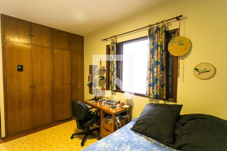 Casa à venda com 169m², 4 quartos e 2 vagas Casa à venda com 169m², 4 quartos e 2 vagasquarto 2