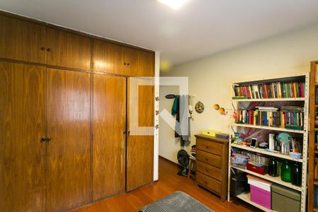 Casa à venda com 169m², 4 quartos e 2 vagas Casa à venda com 169m², 4 quartos e 2 vagassuíte