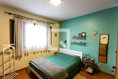 Casa à venda com 169m², 4 quartos e 2 vagas Casa à venda com 169m², 4 quartos e 2 vagassuíte