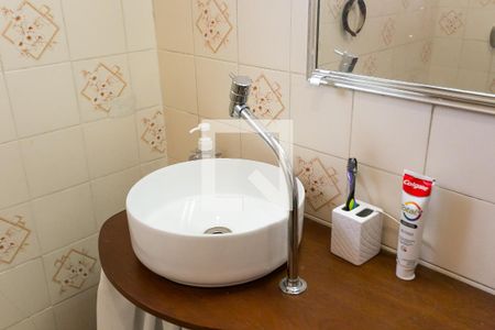 Casa à venda com 169m², 4 quartos e 2 vagas Casa à venda com 169m², 4 quartos e 2 vagasBanheiro da Suíte