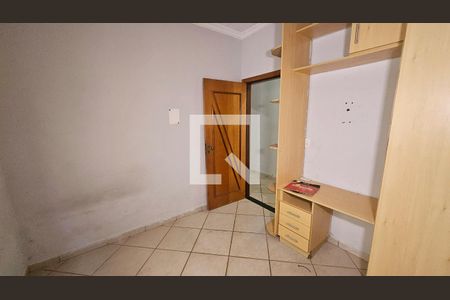 Quarto 1 de casa para alugar com 3 quartos, 229m² em Residencial Vereda dos Buritis, Goiânia