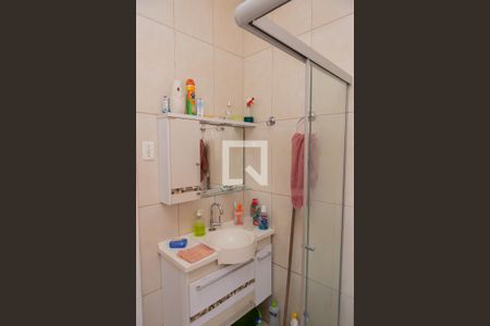 Casa à venda com 120m², 2 quartos e 2 vagas Casa à venda com 120m², 2 quartos e 2 vagasBanheiro