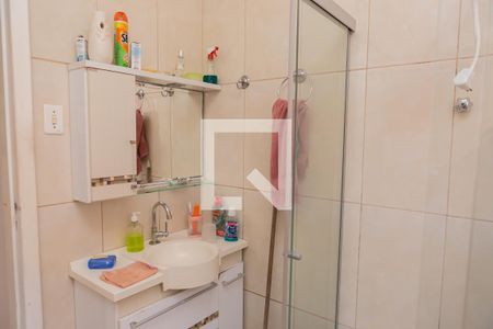 Casa à venda com 120m², 2 quartos e 2 vagas Casa à venda com 120m², 2 quartos e 2 vagasBanheiro