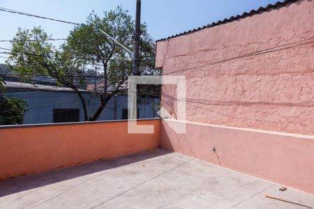 Casa à venda com 120m², 2 quartos e 2 vagas Casa à venda com 120m², 2 quartos e 2 vagasTerraço