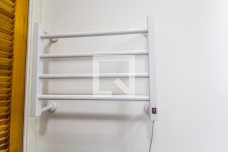 Apartamento para alugar com 59m², 2 quartos e 1 vagaDetalhe do banheiro