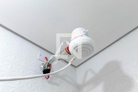 Casa de condomínio à venda com 32m², 1 quarto e sem vaga Casa de condomínio à venda com 32m², 1 quarto e sem vagaChuveiro