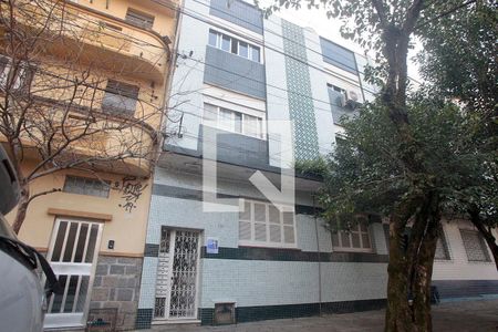 Fachada de apartamento para alugar com 1 quarto, 43m² em Azenha, Porto Alegre