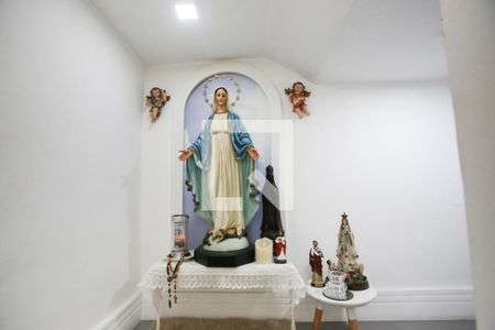 Casa à venda com 280m², 4 quartos e 5 vagas Casa à venda com 280m², 4 quartos e 5 vagasOratório