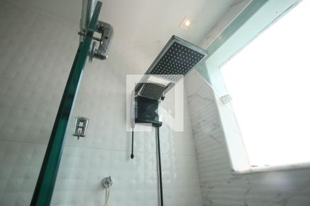 Casa à venda com 280m², 4 quartos e 5 vagas Casa à venda com 280m², 4 quartos e 5 vagasBanheiro Social