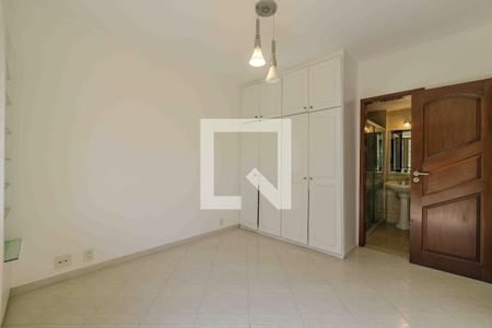 Apartamento à venda com 121m², 4 quartos e 2 vagasSuíte