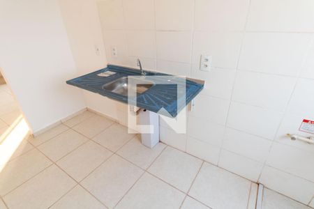 Apartamento para alugar com 43m², 2 quartos e sem vaga Apartamento para alugar com 43m², 2 quartos e sem vagaCozinha e Área de Serviço