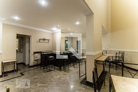 Apartamento à venda com 117m², 4 quartos e 4 vagasCondomínio - Salão de Festas 