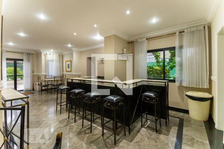 Apartamento à venda com 117m², 4 quartos e 4 vagasCondomínio - Salão de Festas 