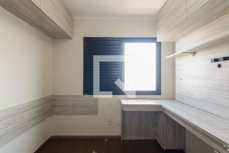 Apartamento à venda com 117m², 4 quartos e 4 vagasSuíte 2