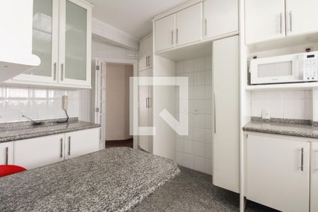 Apartamento à venda com 117m², 4 quartos e 4 vagasCozinha 