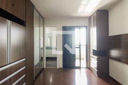 Apartamento à venda com 117m², 4 quartos e 4 vagasSuíte 1