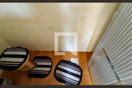 Casa à venda com 230m², 3 quartos e 2 vagasBanheiro de Serviço