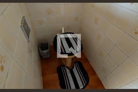 Casa à venda com 230m², 3 quartos e 2 vagasBanheiro de Serviço