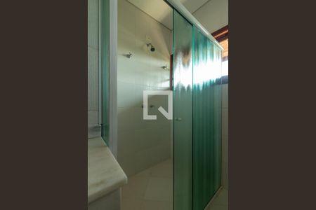 Casa para alugar com 280m², 5 quartos e 5 vagasBanheiro da Suíte 1