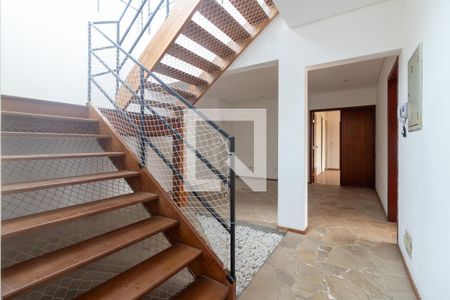 Casa para alugar com 280m², 5 quartos e 5 vagasHall