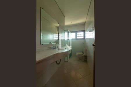 Casa para alugar com 280m², 5 quartos e 5 vagasBanheiro da Suíte 1