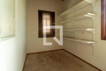 Casa para alugar com 280m², 5 quartos e 5 vagasDespensa