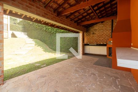 Casa para alugar com 280m², 5 quartos e 5 vagasÁrea comum - Churrasqueira