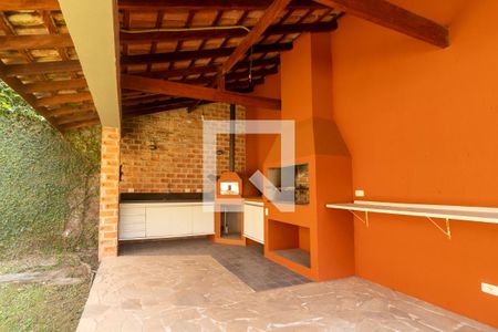 Casa para alugar com 280m², 5 quartos e 5 vagasÁrea comum - Churrasqueira