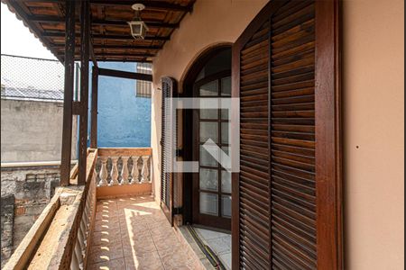 Casa à venda com 400m², 8 quartos e 3 vagassacada na suíte