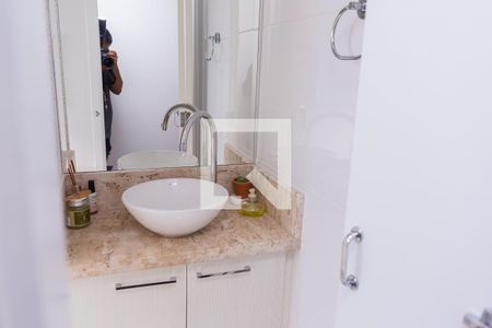 Apartamento à venda com 58m², 3 quartos e 1 vaga Apartamento à venda com 58m², 3 quartos e 1 vagaBanheiro