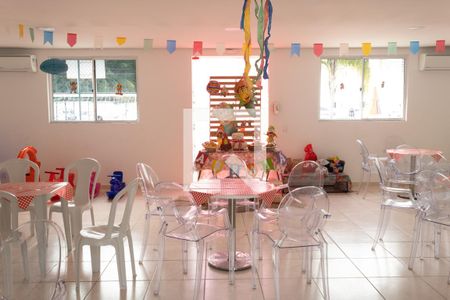 Apartamento para alugar com 43m², 2 quartos e 1 vagaÁrea comum - Salão de festas